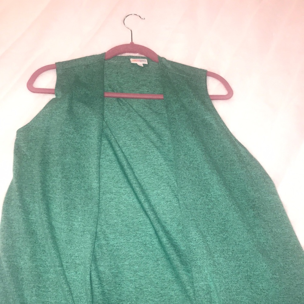 LulaRoe “Joy” Vest    (A-18)